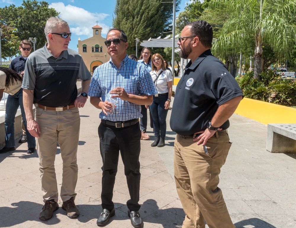 VIP Tour Visits Earthquake Damage in Guánica