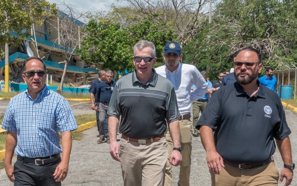 VIP Tour Visits Earthquake Damage in Guánica