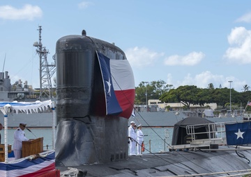 USS Texas Welcomes New Commanding Officer