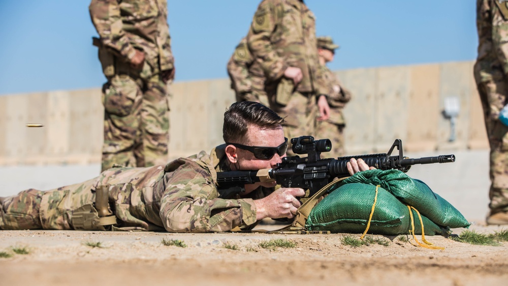 1st Stryker Brigade Combat Team conducts weapons training