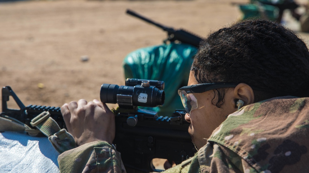 1st Stryker Brigade Combat Team conducts weapons training