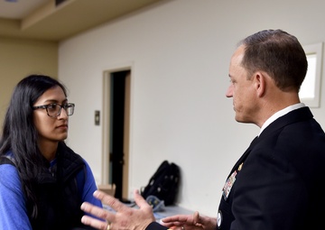 Deputy Commander, Navy Recruiting Command visits Chicago