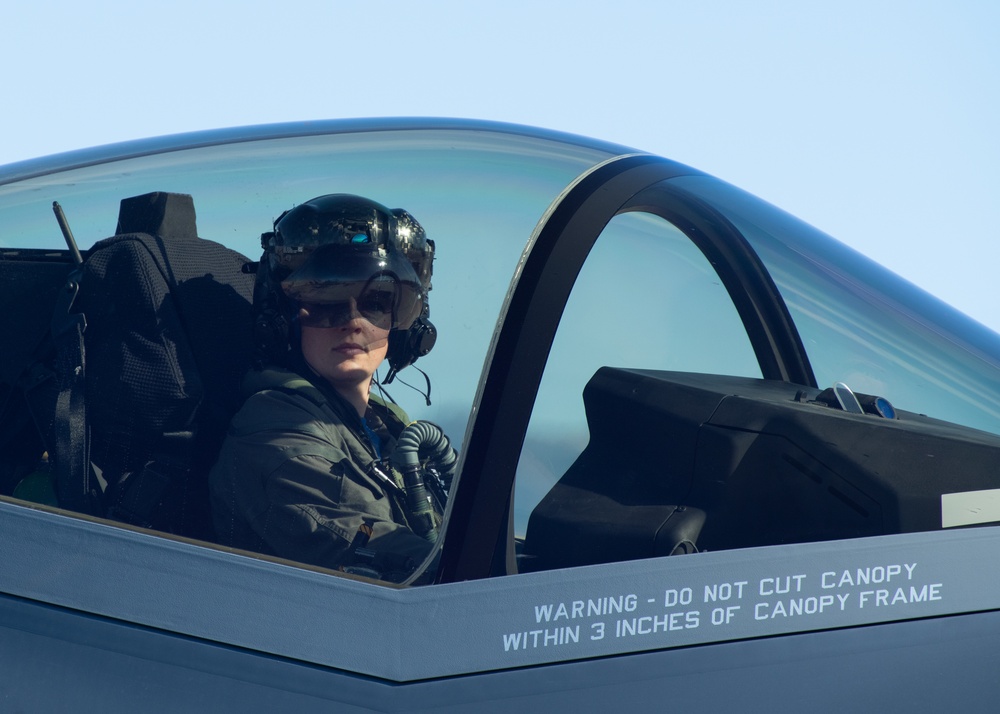 Commander of ACC certifies F-35A Lightning II Demonstration Pilot