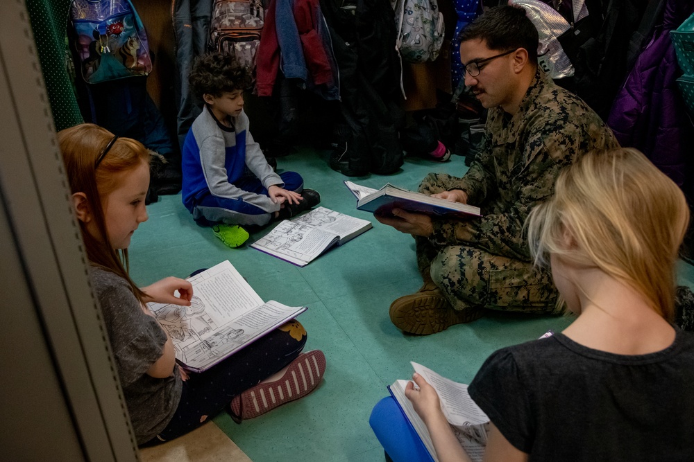 Exercise Arctic Edge: Marines, sailors visit elementary school