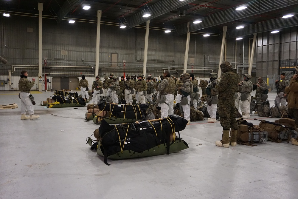Soldiers from 1st Stryker Brigade Combat Team, 25th Infantry Division Prep For Air Movement