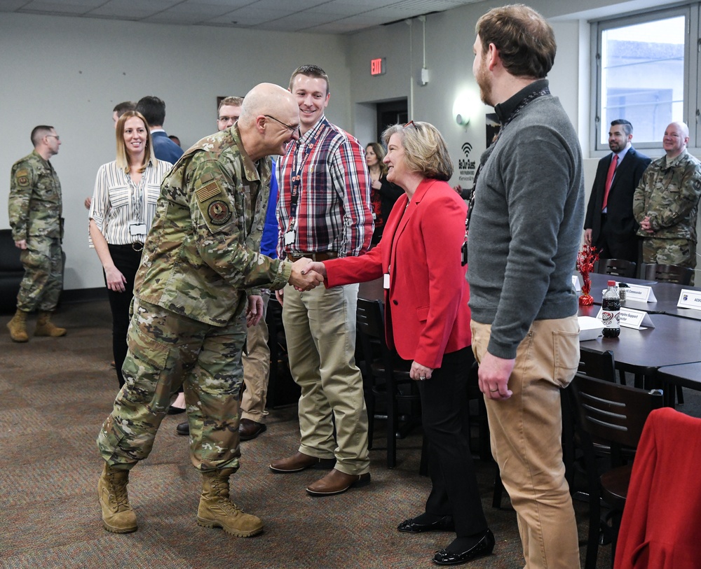 Gen. Arnold W. Bunch Jr. visits Arnold AFB