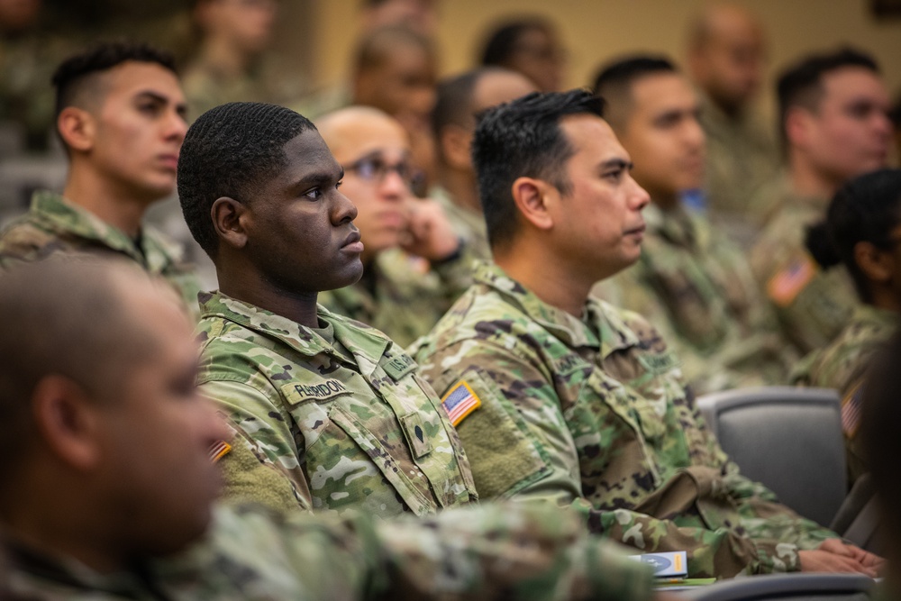 Finance &amp; Comptroller Sergeant Major Speaks at Fort Bragg