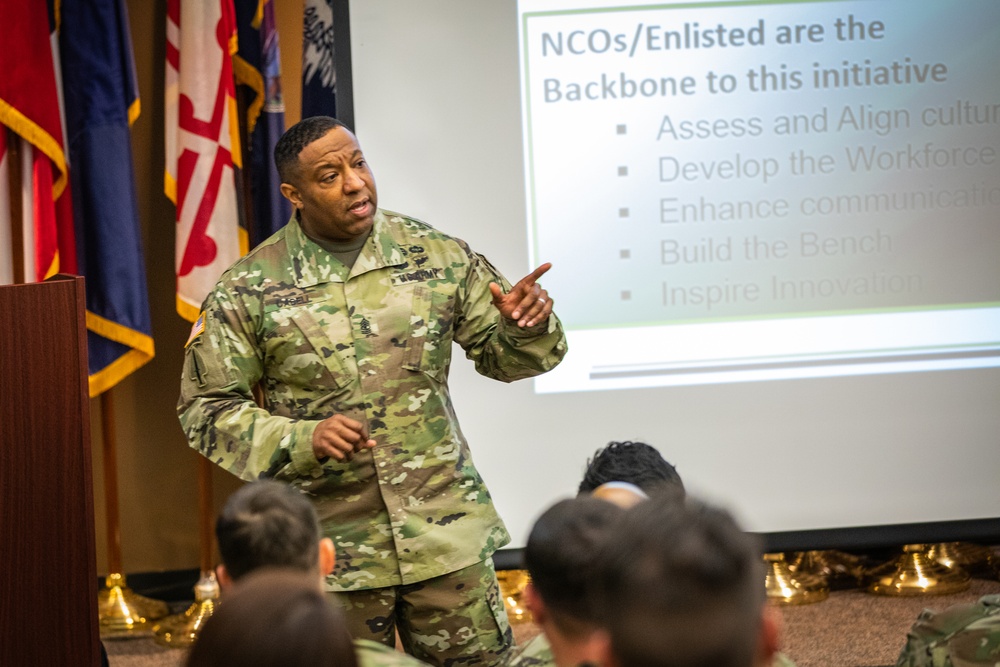 Finance &amp; Comptroller Sergeant Major Speaks at Fort Bragg