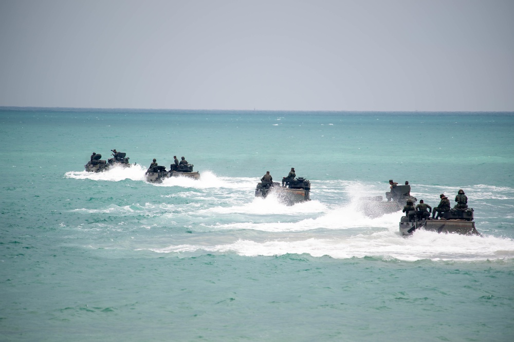 Cobra Gold 20: 31st Marine Expeditionray Unit Marines conduct amphiboius operations with Royal Thai Military, Feb. 28, 2020.