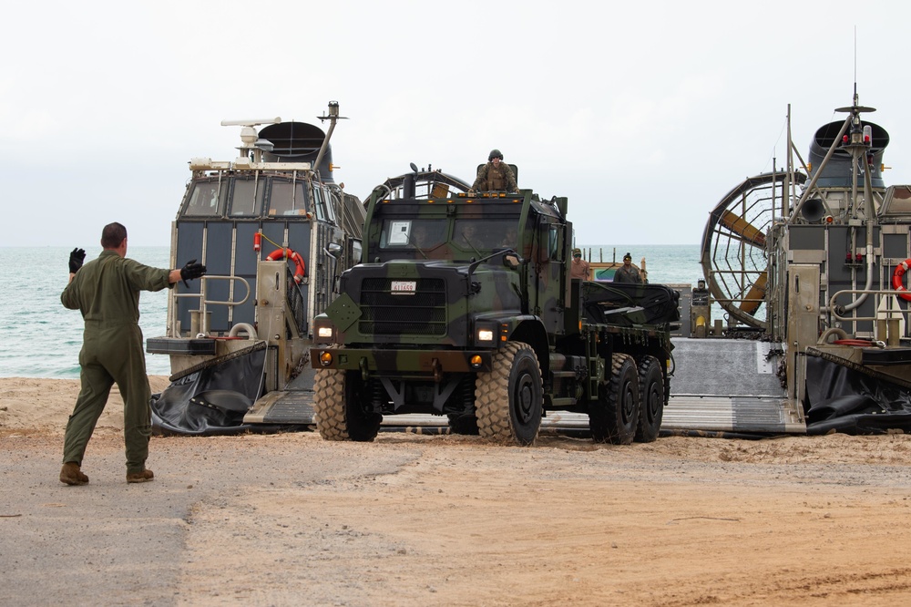 Cobra Gold 20: 31st Marine Expeditionray Unit Marines conduct amphiboius operations with Royal Thai Military, Feb. 28, 2020.