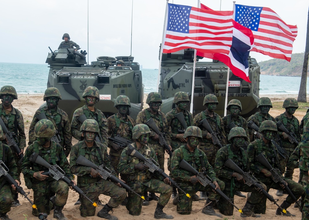 Cobra Gold 20: 31st Marine Expeditionray Unit Marines conduct amphiboius operations with Royal Thai Military, Feb. 28, 2020.
