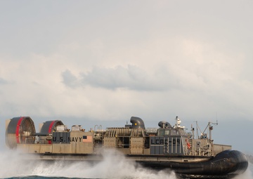 Cobra Gold 20: Landing Craft, Air Cushion 09 assigned to Naval Beach Unit 7 conducts amphibous exercises with Royal Thai Military, Feb. 28, 2020.