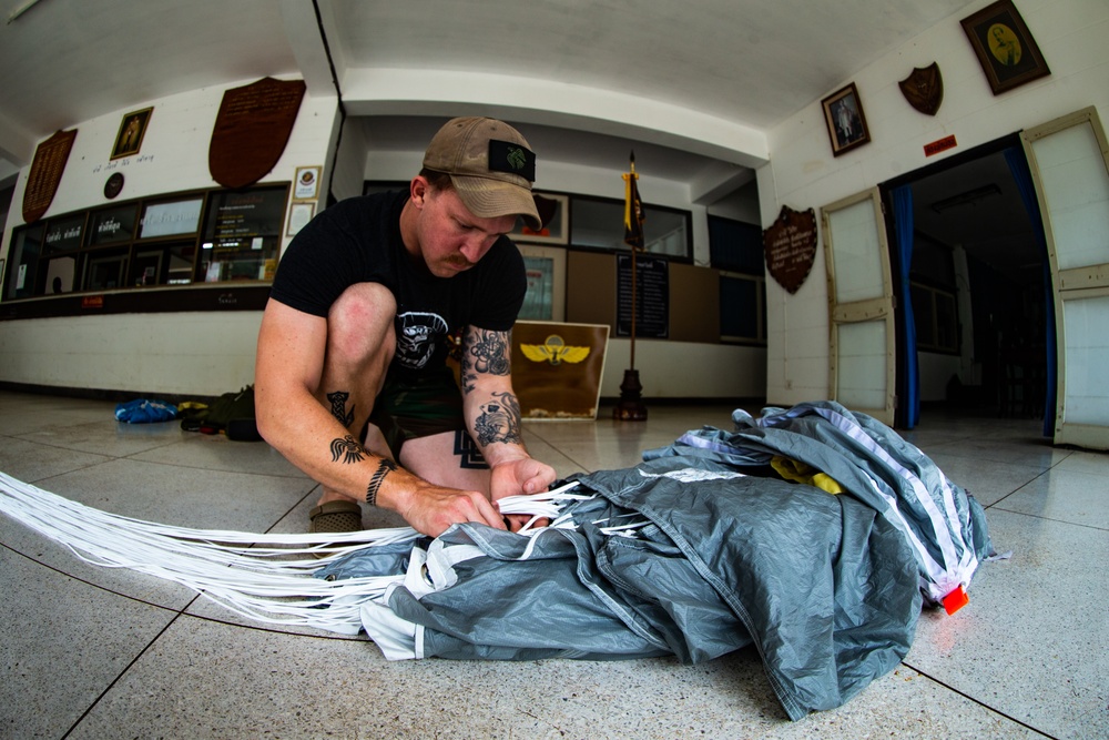 Cobra Gold 20: 31st MEU MRF prepares for parachute insert