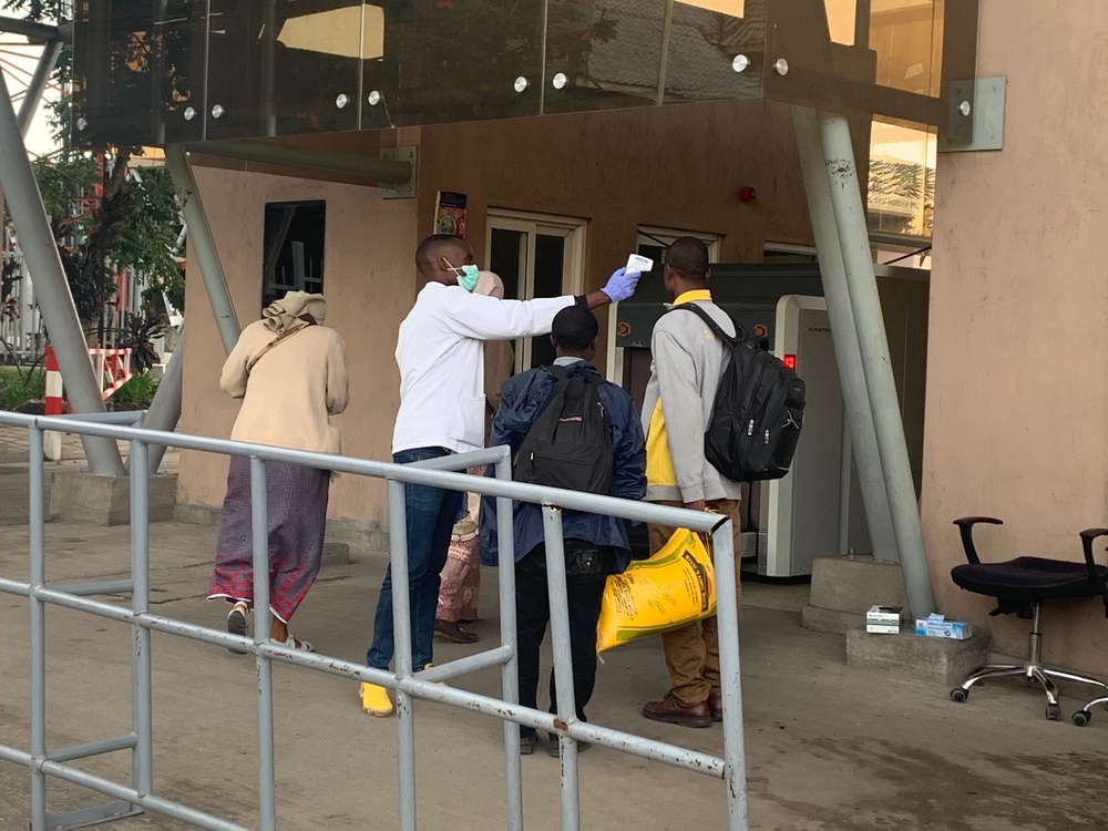 CJTF-HOA’s 411th CA, RDF assess health practices at Rwandan border posts