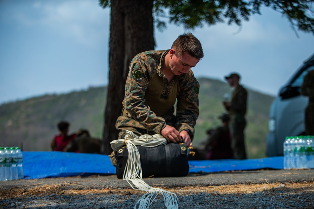 Cobra Gold 20: 31st MEU MRF jumps onto Hat Yao