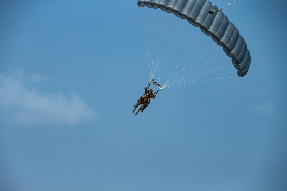 Cobra Gold 20: 31st MEU MRF jumps onto Hat Yao