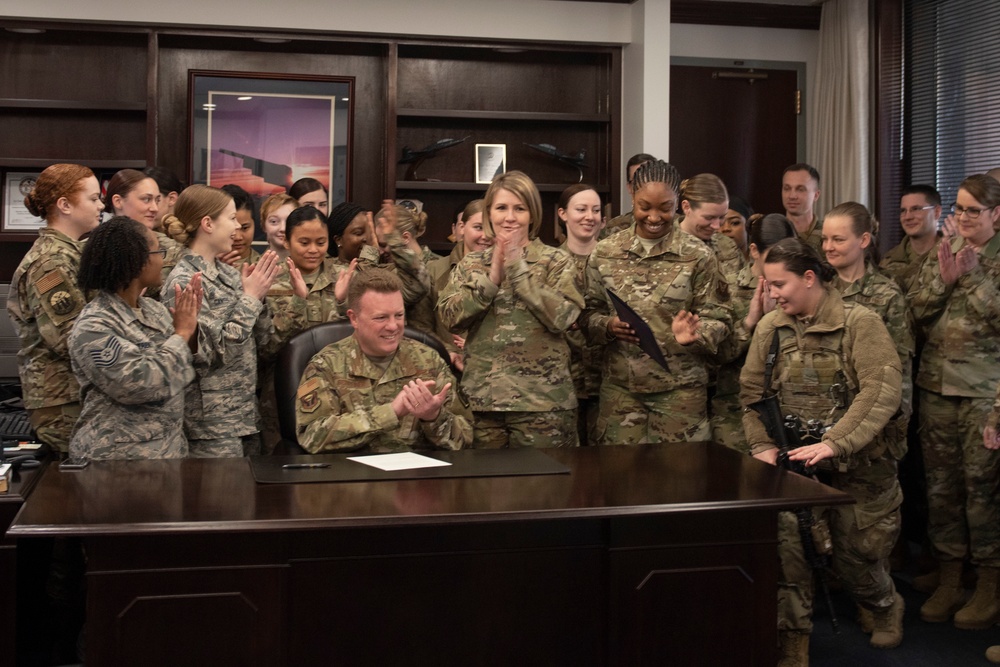 Whiteman AFB Commander signs Women’s History Month proclamation