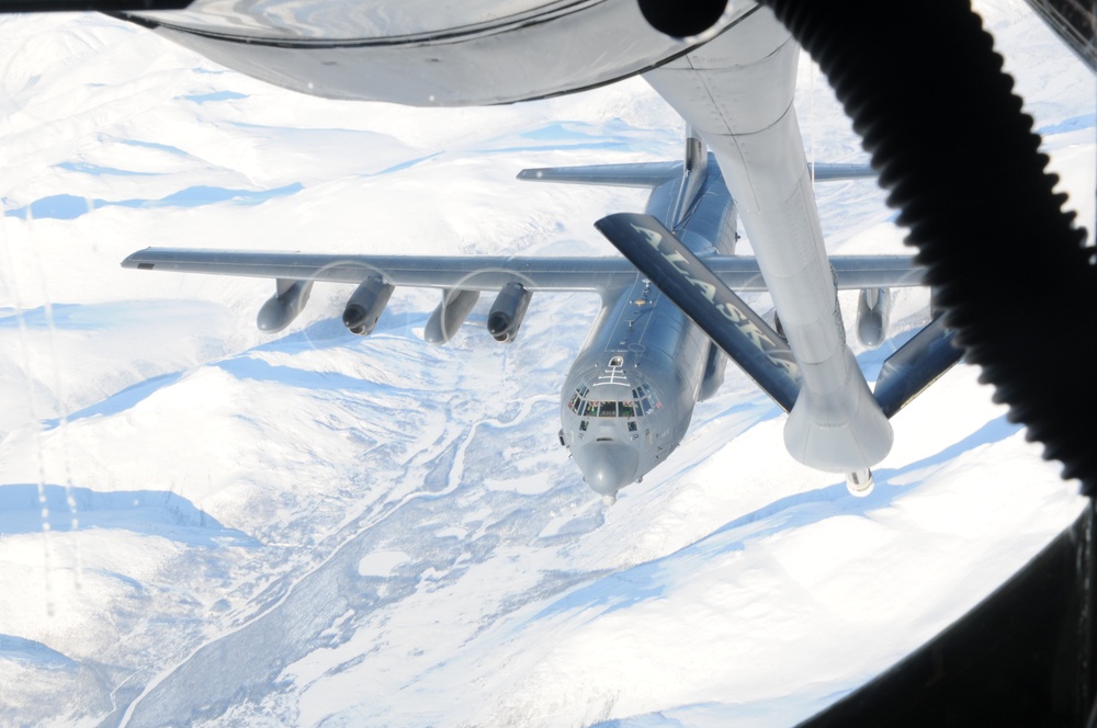 KC-135 in-air Refueling