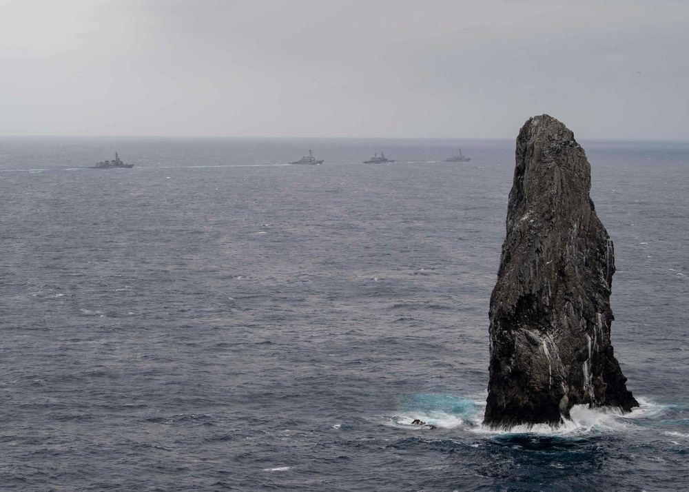 U.S. Navy, JMSDF Sail in Formation During BAWT