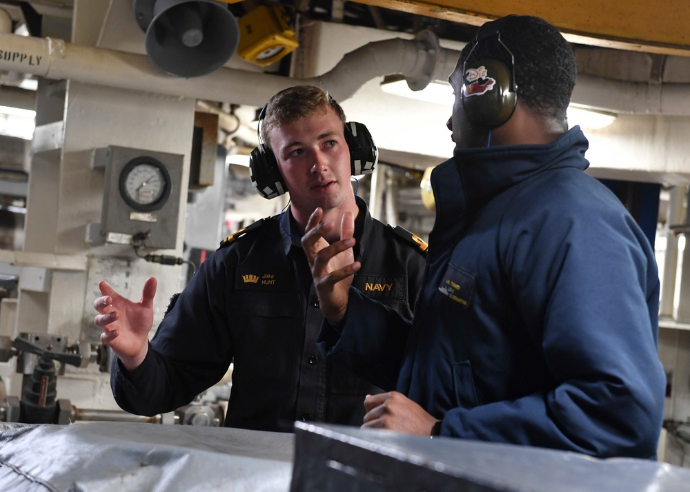 USS Germantown (LSD 42) Royal New Zealand Navy Sailor Sub Lieutenant Jake Hunt