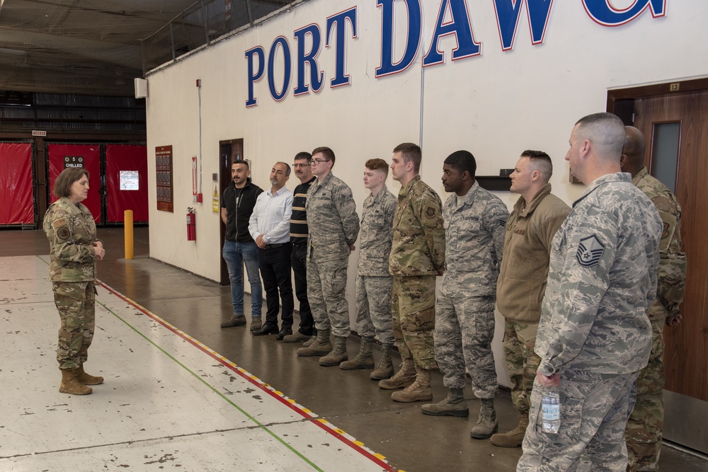 Brig. Gen. Elizabeth Arledge visits Incirlik AB