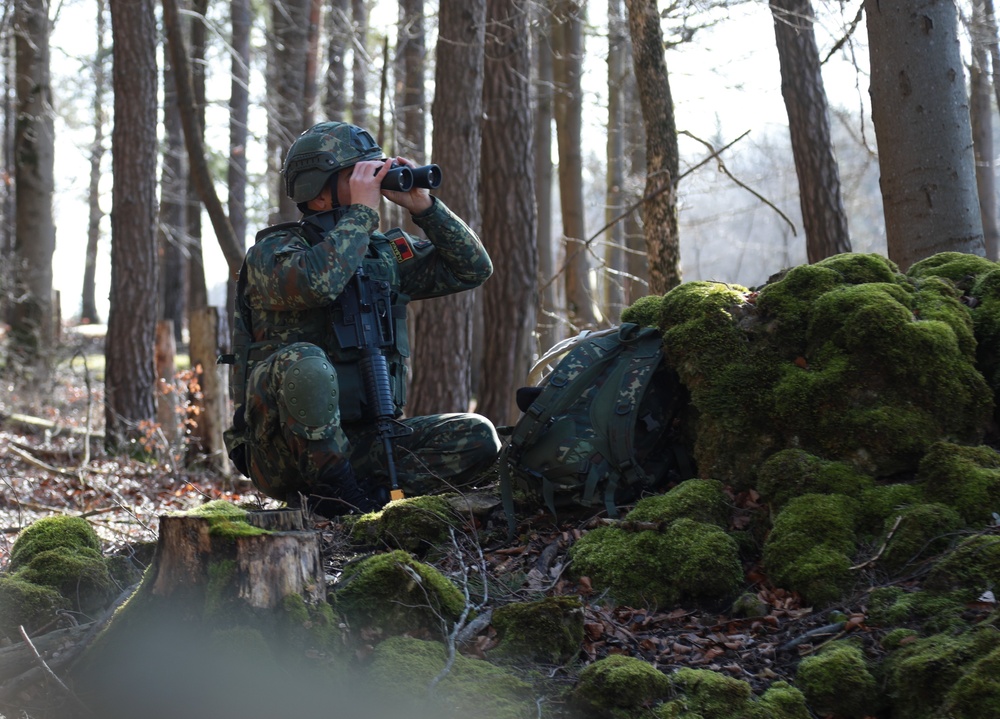 Joint Patrols during KFOR 27 Training