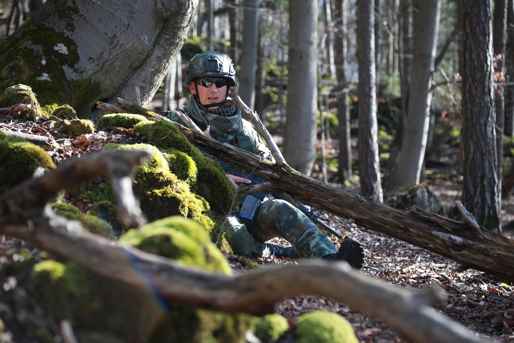 Joint Patrols during KFOR 27 Training