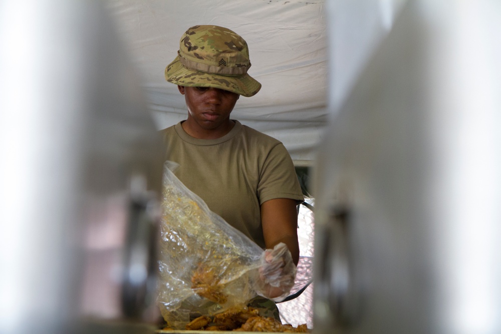 Cobra Gold 20: US Army prepares meal for service members during exercise