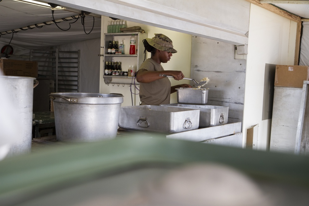 Cobra Gold 20: US Army prepares meal for service members during exercise