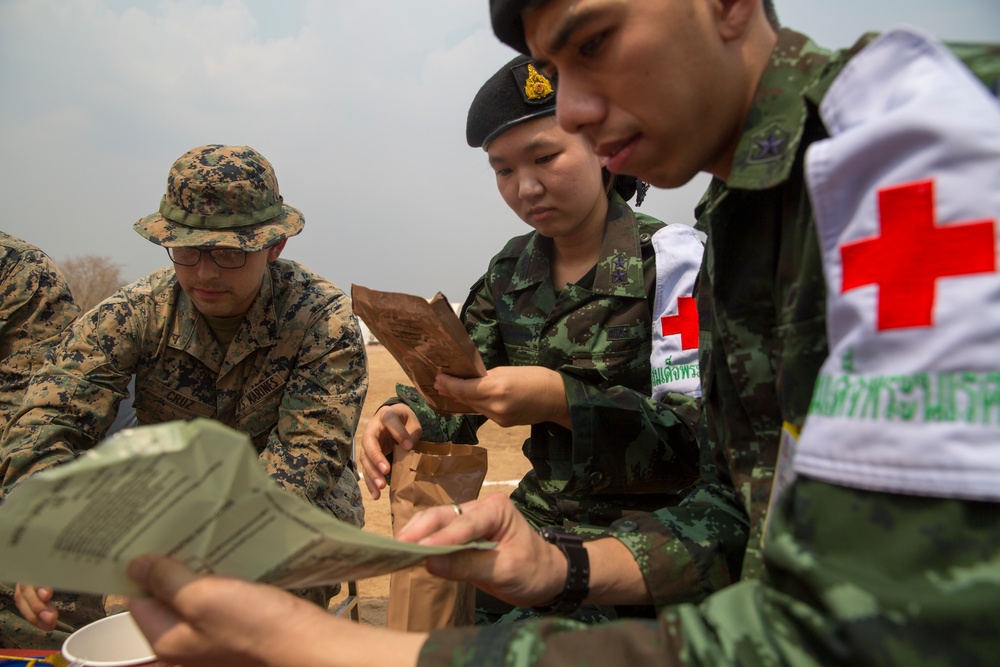 Cobra Gold 20: US, Royal Thai armed forces exchange food