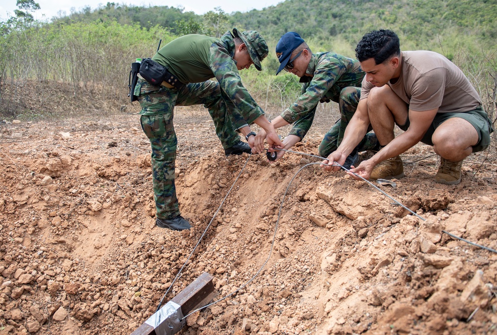 Corba Gold 20: U.S. Navy and Royal Thai Navy Surface Detonation Exercise