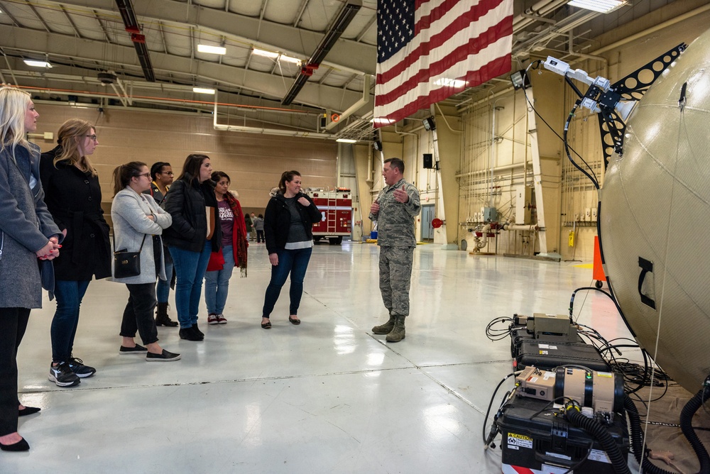 Peoria, Pekin community leadership academies experience Peoria's Air National Guard missions