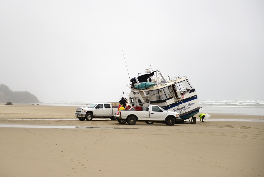 Coast Guard mitigates beached boat's pollution threat