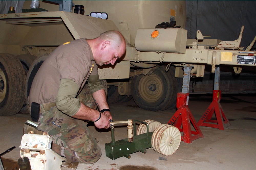 1/9 CAV conducts vehicle repair and maintenance