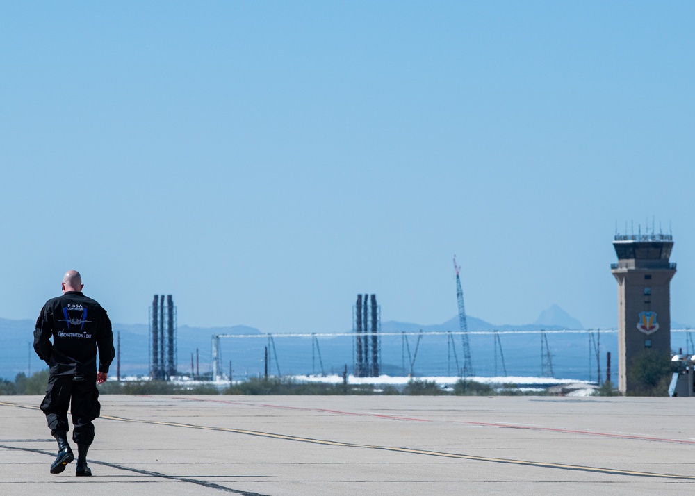 F-35A Demonstration Team practices at Heritage Flight Training Course