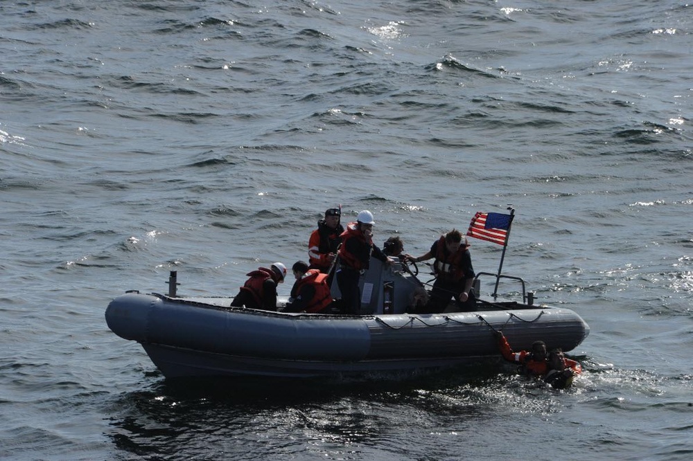 USS Ross Conducts Rescue at Sea