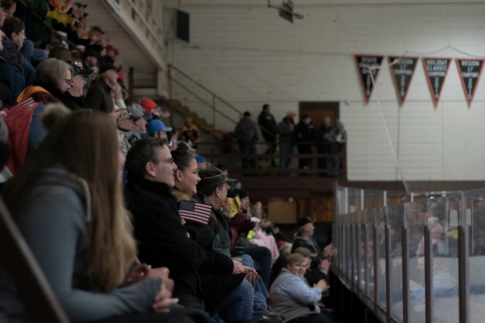 Battle of the Bridge: Houghton Hockey Helps Veteran’s Home