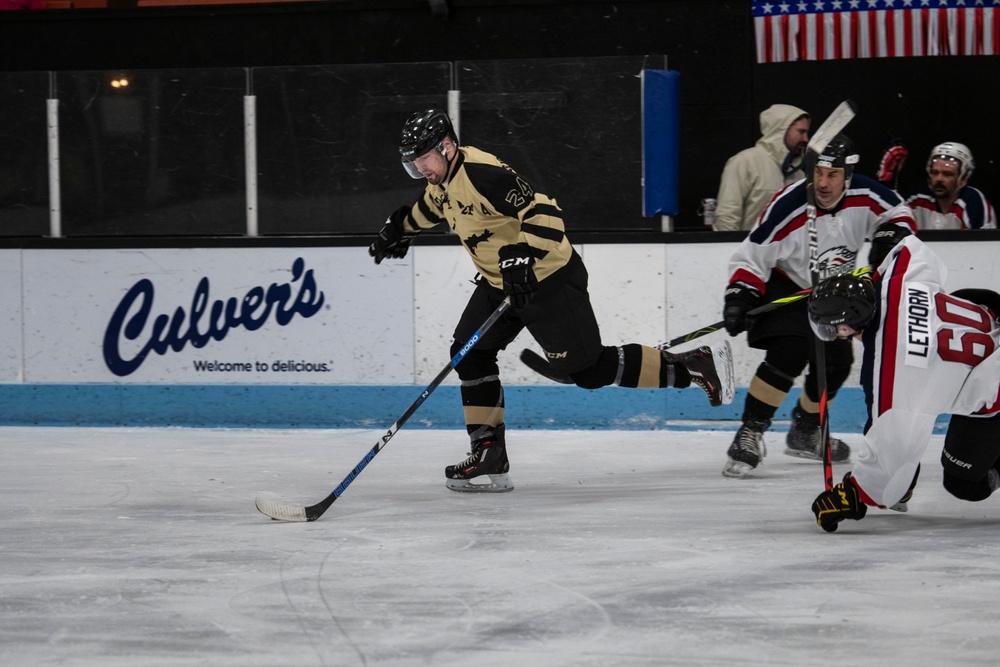 Battle of the Bridge: Houghton Hockey Helps Veteran’s Home