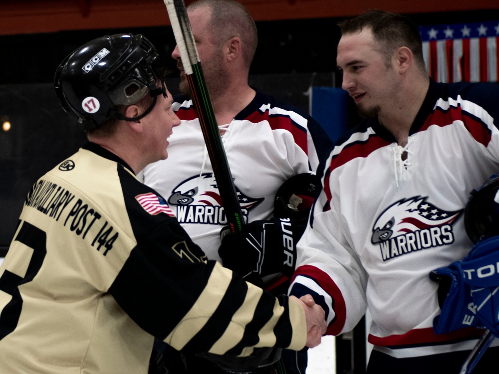 Battle of the Bridge: Houghton Hockey Helps Veteran’s Home