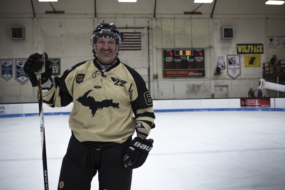 Battle of the Bridge: Houghton Hockey Helps Veteran’s Home