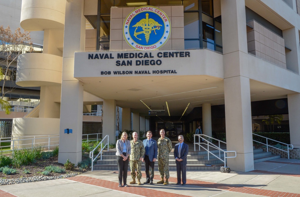 DVIDS - Images - UCSD Visits NMCSD [Image 4 of 4]