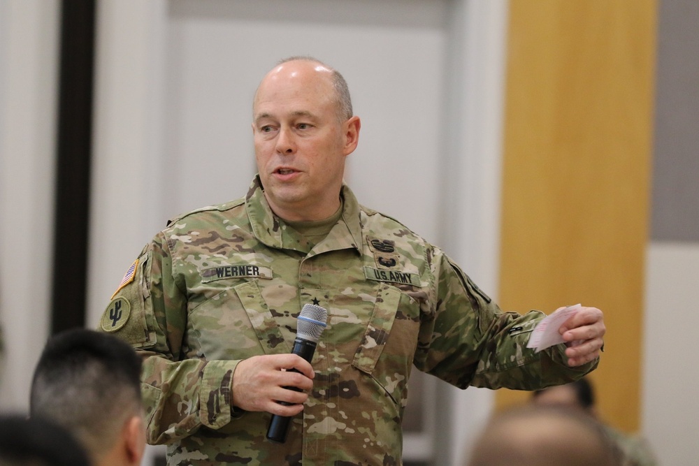 364th ESC command teams, staff collaborate in senior leader workshop