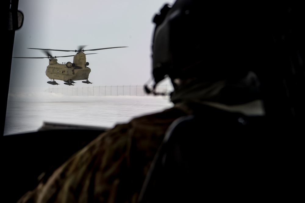 CH-47 goes back to JBER from Deadhorse