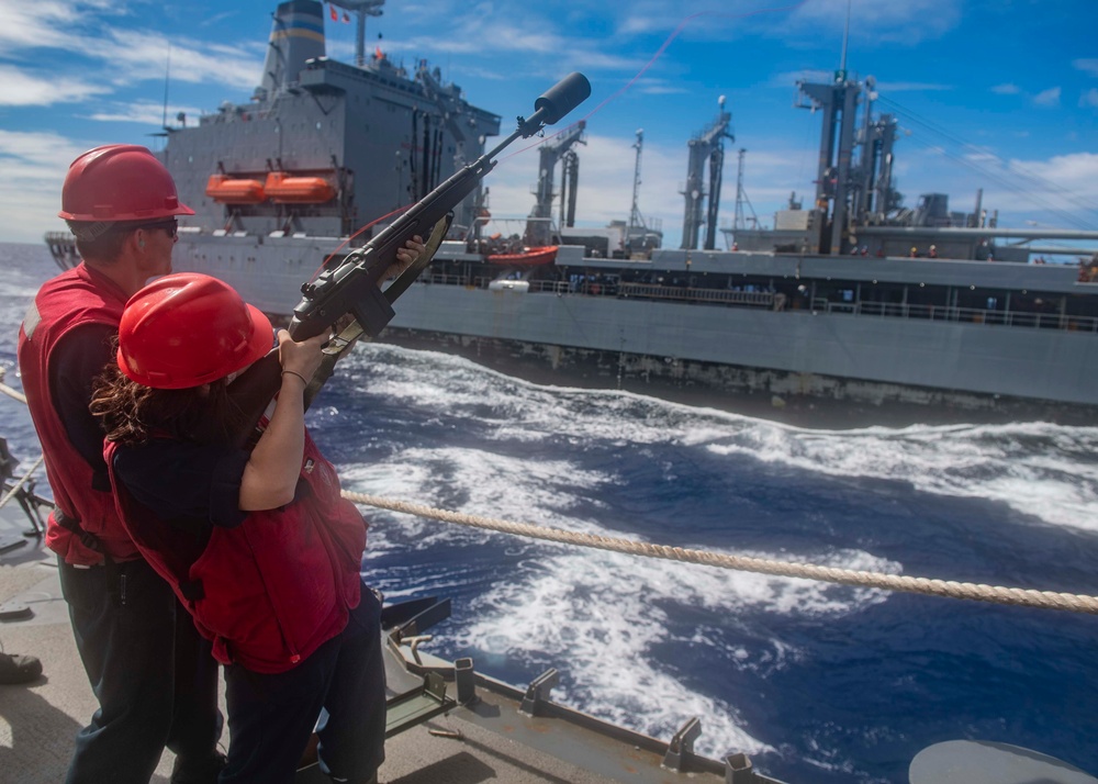 USS Mustin Conducts Replenishment-at-Sea