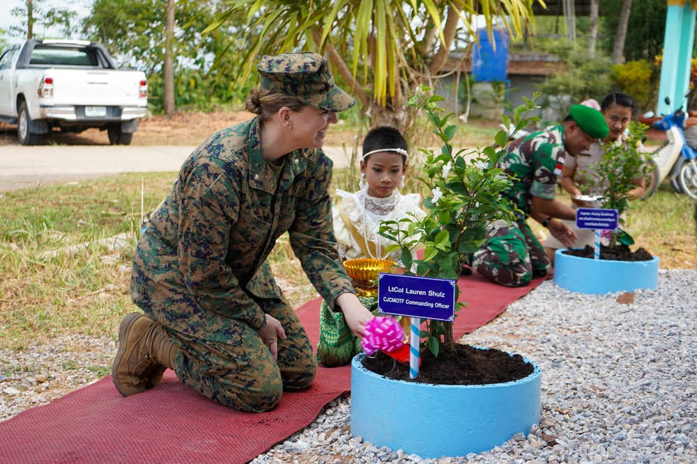 Cobra Gold 20: Royal Thai, US, Indonesian Armed Forces work together to construct a school