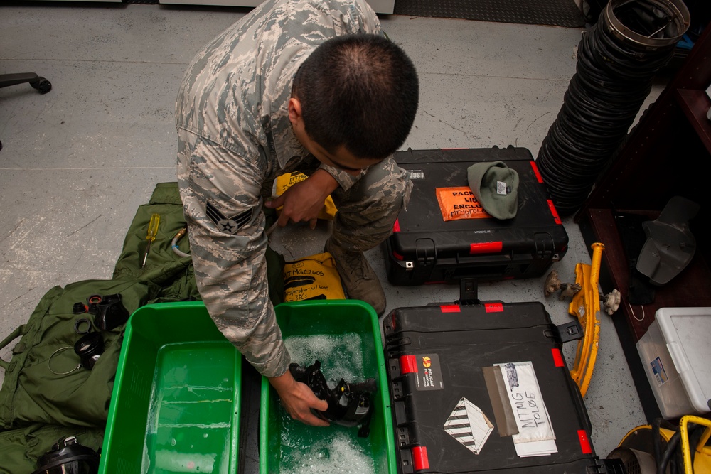 Fuel systems Airmen maintain fuel cells