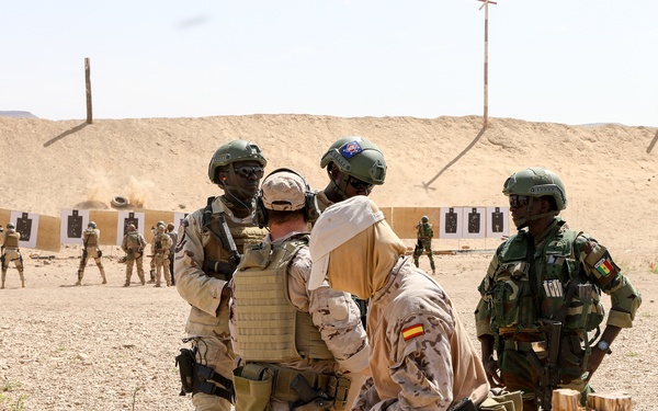 Senegalese Soldiers refine marksmanship at Flintlock 20