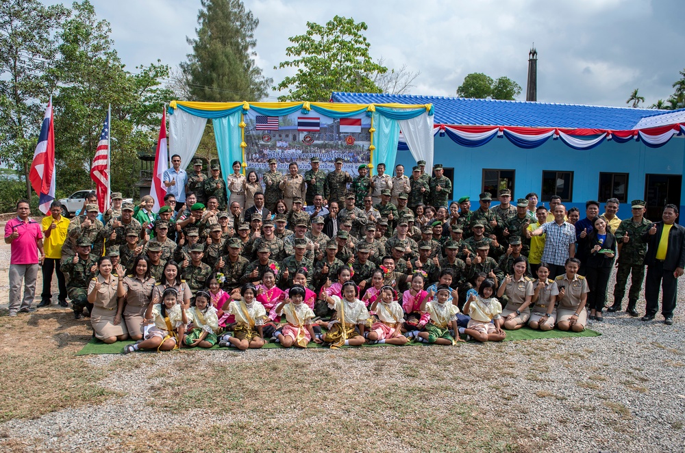 Cobra Gold 20: Wat Takhian Thong school house dedication