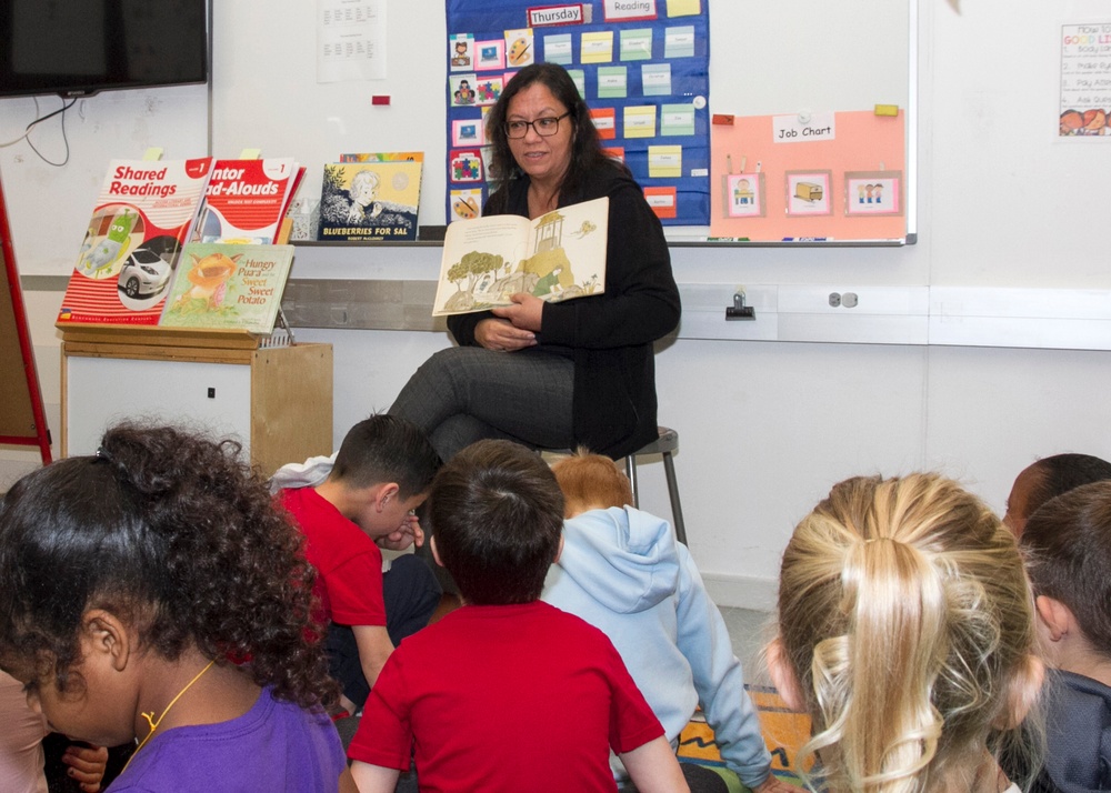 Naval Station Rota Community Members Participate in Read Across DoDEA at Rota DGF Elementary School