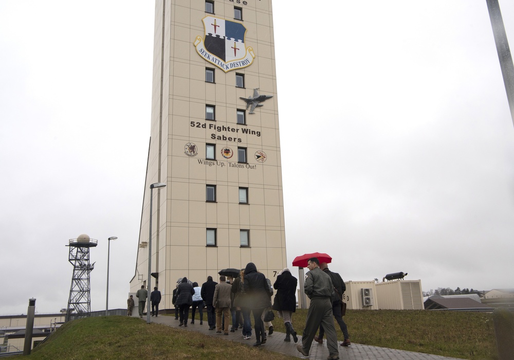 Saarland parliamentarians visit Spangdahlem Air Base